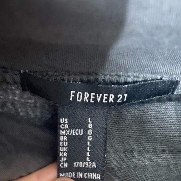 Greg crop top - Picture 3 of 3